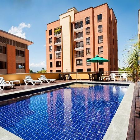 Armenia Hotel Buitenkant foto